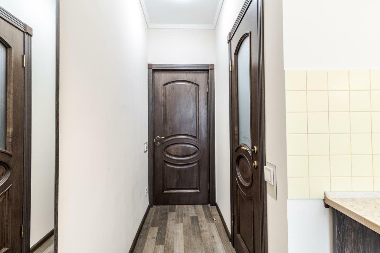 Opera House Apartment 2 リヴィウ エクステリア 写真