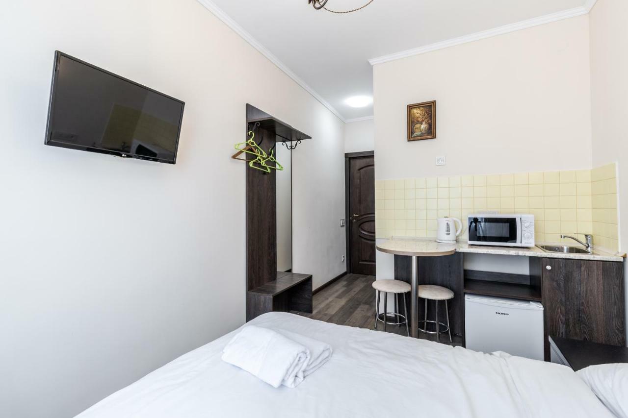 Opera House Apartment 2 リヴィウ エクステリア 写真